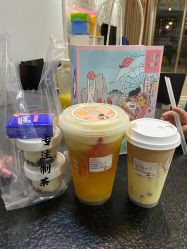-桃桃屿·潮牌酷银(世纪荟店)