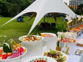 【户外团建自助餐】  在这片大自然的怀抱中