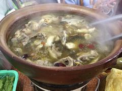 连州果园鸡-威邵鸡煲(西华路总店)