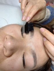-爱美睫美甲会馆