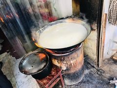 -云南大锅豆浆店