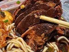 招牌大肉面-小龙大肉面馆