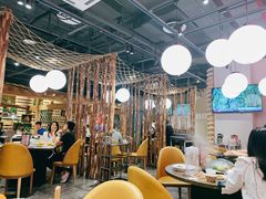 大堂-日进一片海.生腌海鲜火锅.宵夜烧烤(三里屯总店)