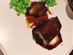 鲍鱼红烧肉-杭州西子湖四季酒店·金沙厅