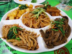小吃五拼-令氏家外家周秦食府(高新店)