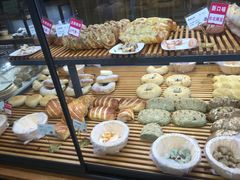 -焙丽拾光(麦凯乐直营店)