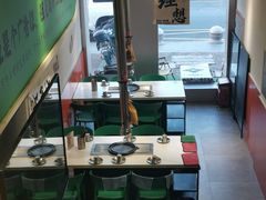 -山野的朋友露营炭火烤肉