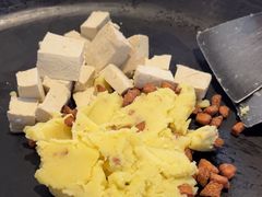 -丁姨妈贵州臭豆腐烙锅(甲秀楼店)