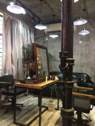 -A  Hair Salon