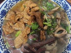 -叶新小吃店(来凤小区总店)