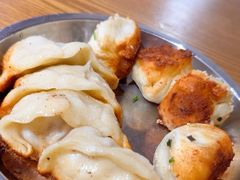 -黄阿姨锅贴大王(万航渡路店)