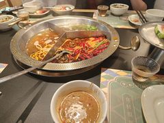 -廖掌柜·重庆鲜货火锅(上海首店)