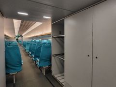 -龙阳路磁悬浮列车总站-停车场