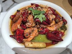 -渝信川菜 · 川味家常菜(财富购物中心店)