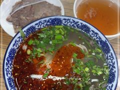 -陇上全荟兰州传统牛肉面(延吉路店)
