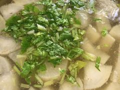 白萝卜猪肉丸汤-大本营竹筒饭