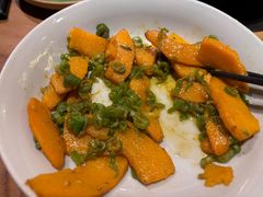 咸蛋黄栗子南瓜-吃饭皇帝大土家民族菜(正大广场店)