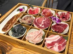 -青瓦炭韩潮烤肉(花园道店)