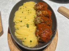 辣茄汁萨拉肉土豆派-俄士厨房(环球港店)