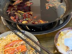 -黄潇洒老火锅(九眼桥宏济巷店)