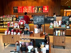零售区-星巴克(广州百信广场东区店)