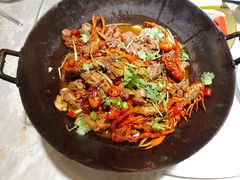 -茸梅路右拐龙虾-农家菜(松江店)