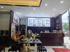 -鸿兴面馆馄饨小笼(稻香店)