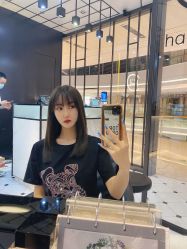-HAIR CORNER
