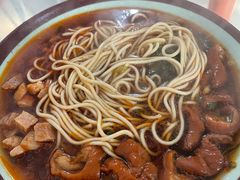 腊肉面-上海老字号杨梅面条馄饨店(陈家春店)