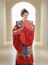 -洋洋婚纱品牌集合店