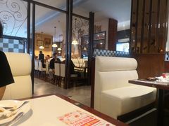 -爱丽丝牛排西餐厅(光谷步行街店)