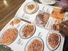 -清真·玛丽亚新疆菜主题餐厅(浙江中路店)
