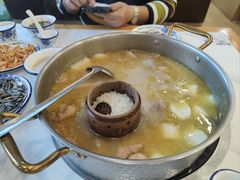 -朴小妹人参鸡汤火锅(长白山万达店)