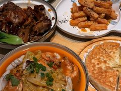 -小船渔村•大连菜•大连焖鱼(黄河路店)