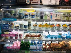 零售区-Blueglass酸奶(华贸购物中心店)
