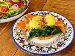 三文鱼班尼迪克-Alimentari早午餐(安福路店)