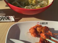 -小杨生煎(金山百联购物中心3楼店)