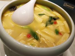 上汤虾仁鲜腐竹-禾珍珠家常小馆(河南博物院店)