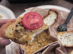 -HIHE Bistro·Oyster Bar(华熙live店)