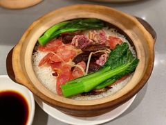 腊味三拼煲仔饭-新雅粤菜馆(南京东路店)