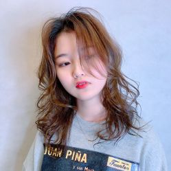 -PE SALON