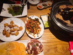 -一江山炭火烤肉专门店