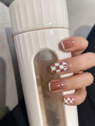 -UGIRL有个美甲