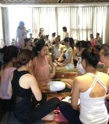 -LU YOGA（露瑜伽）专业瑜伽馆