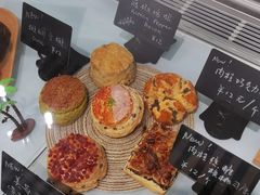-SKROLL卡特司库·蛋糕定制·生吐司·司康(古北程家桥店)