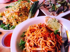 -J Daeng Seafood