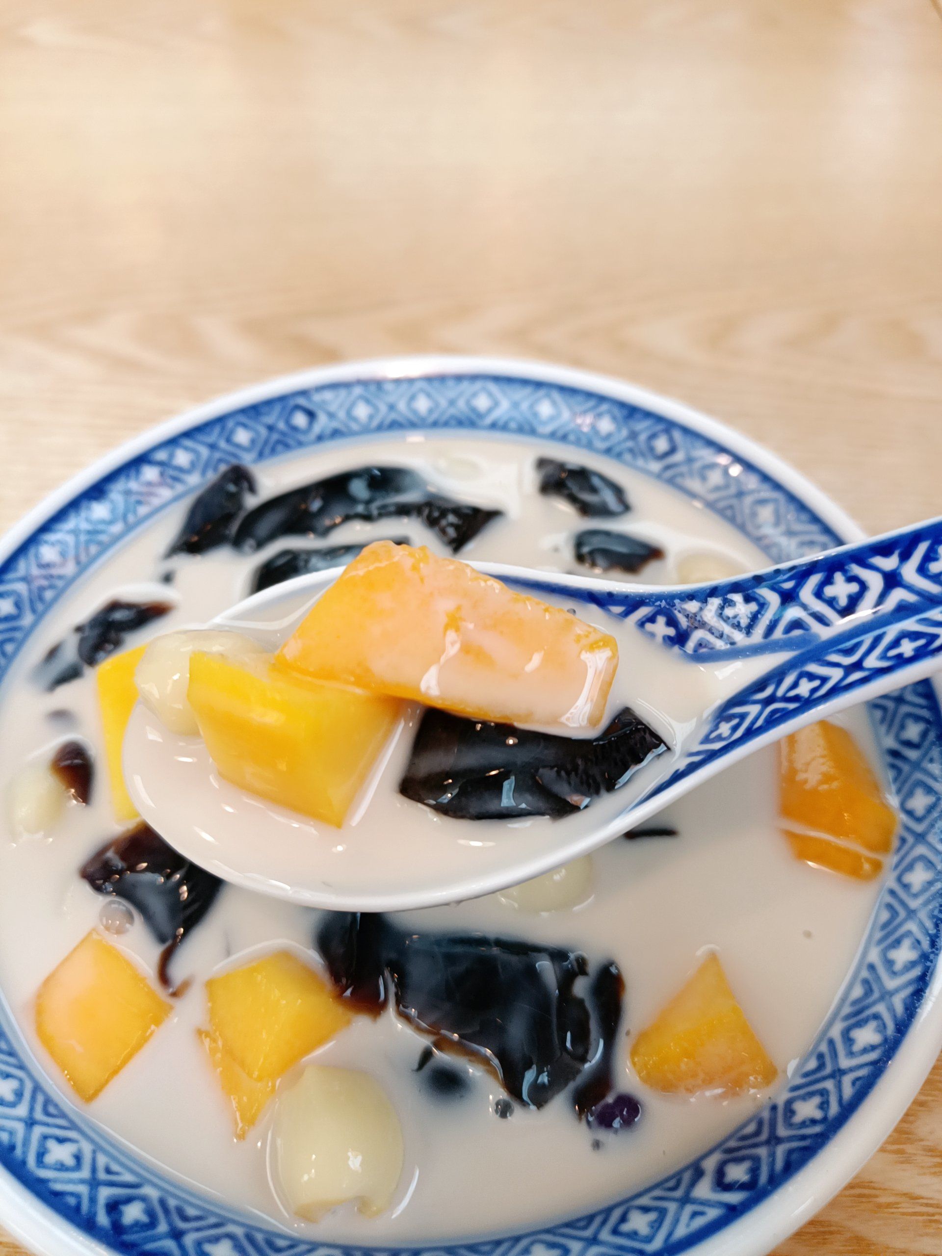 炎热的夏天快来一碗糖水吧