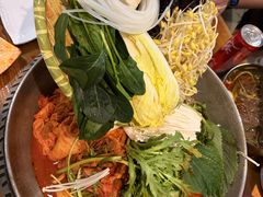 -喇喇排骨火锅·传统韩式脊骨汤(望京西园总店)
