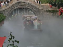 -雪山彩虹谷景区