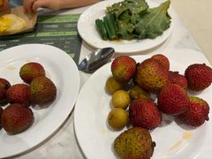 -金马门国际美食百汇(珞喻路店)